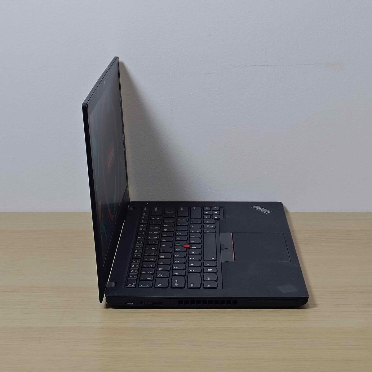 T480 Samping Kanan Butik Laptop